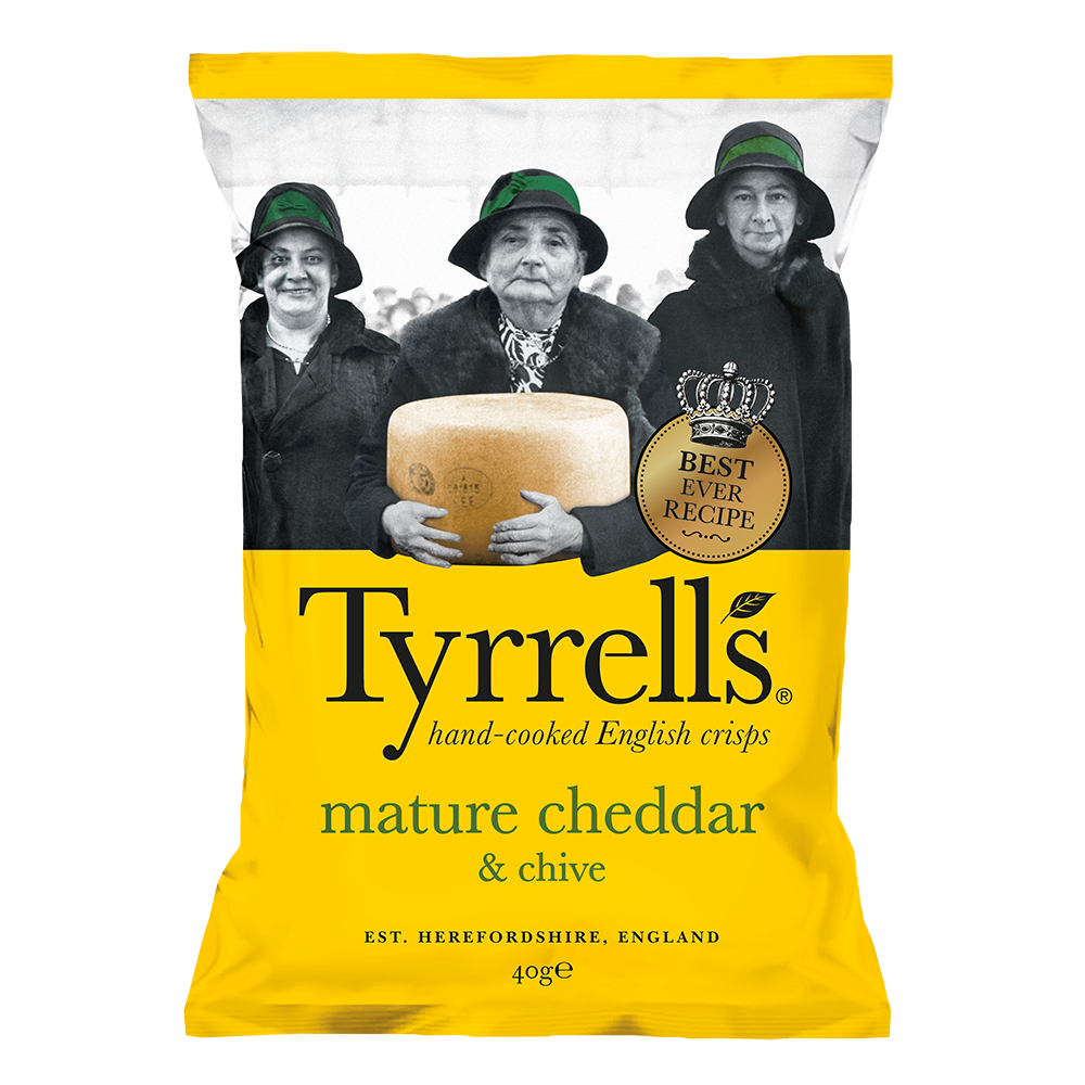 Khoai tây chiên Tyrrells Mature cheddar cheese chives hand cooked crips 40g
